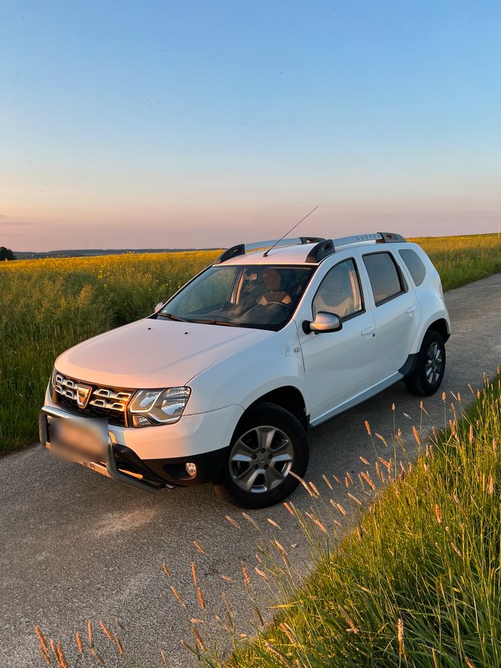 Dacia Duster 4x4 | Rentnerfahrzeug | Scheckheft | Wenig KM in Nastätten