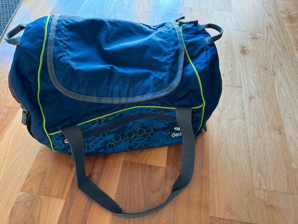 Schulrucksack, Marke Deuter inkl. Sporttasche in Schuttertal