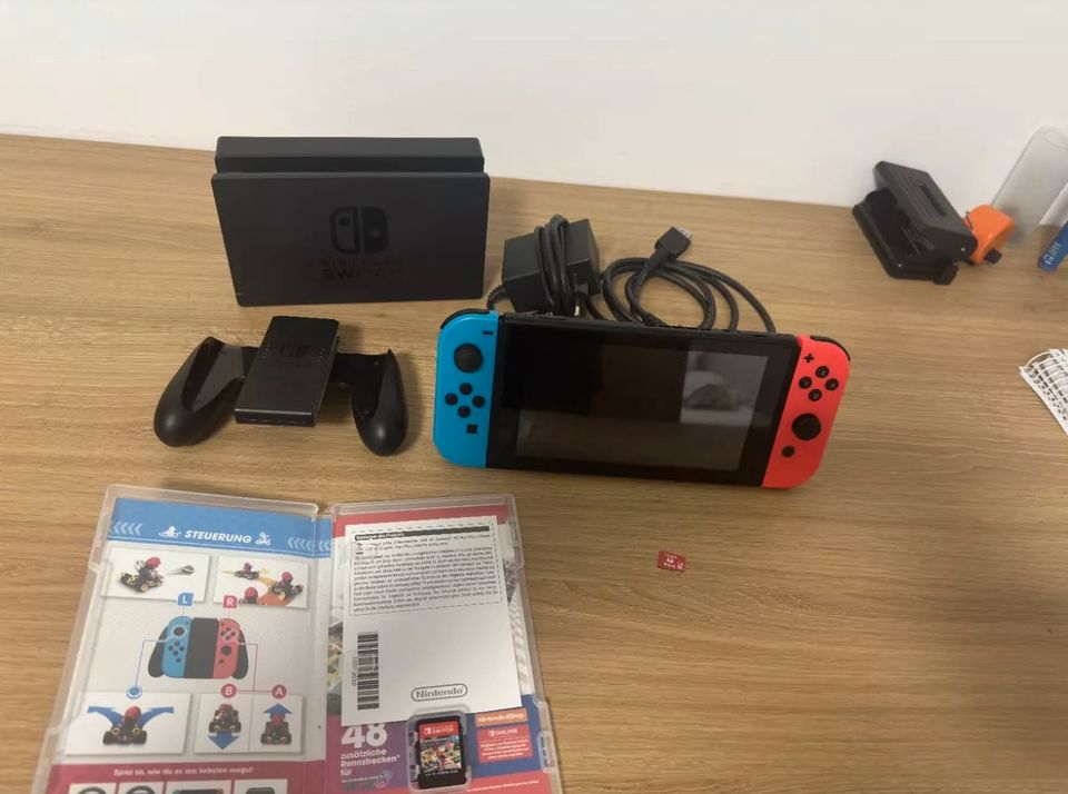 Nintendo Switch mit Mario Kart in Neu Wulmstorf