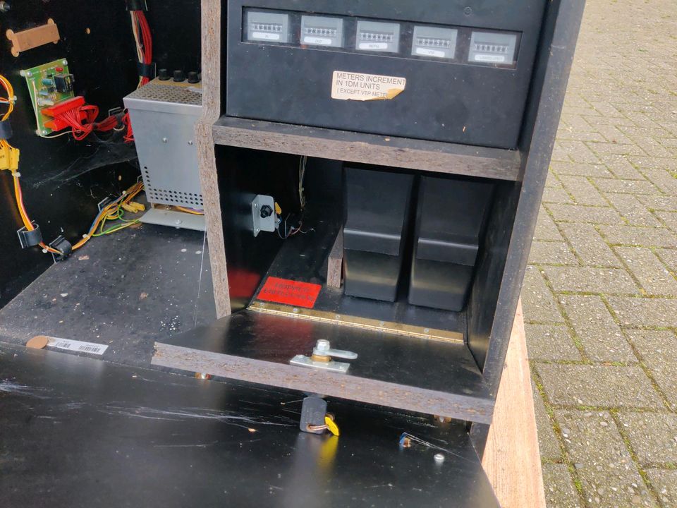 Geld Spiel Automat Barcrest in Uelsen