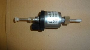 Qiilu Kraftstoffdosierpumpe 12V für Eberspacher Heizung D2 D4 Airtronic  Auto Lufterhitzer Kraftstoff Dosierpumpe Ersatz