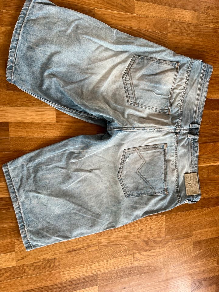 Tom Tailor Denim Shorts Männer neu in Riedlingen