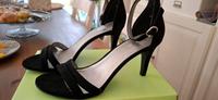 offene Pumps/ Stilettos 8cm , Gr.37, schwarz matt samtig, NEU!!! Niedersachsen - Syke Vorschau