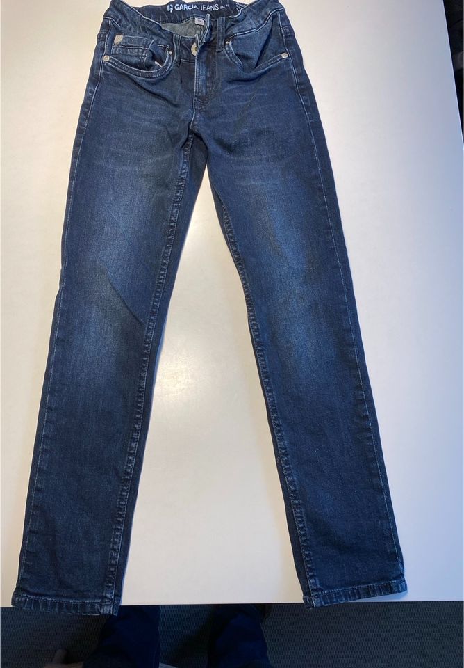 Garcia Jeans superslim 134 neuwertig in Soltau