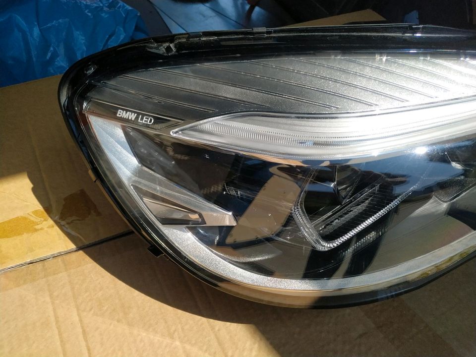 BMW F45 F46 8738642-04 LED rechts Frontscheinwerfer Scheinwerfer in Waldenbuch