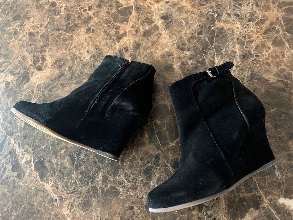 LANVIN WEDGES BOOTIES 38 Velour Schwarz top in D sseldorf