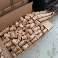 Briketts Holzbriketts 1x Karton Heizen Brikett aus Hartholz Holz Bayern - Nittendorf  Vorschau