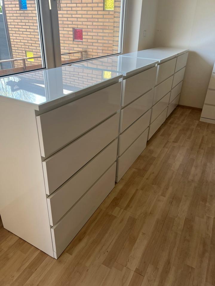 Ikea malm Kommode mit 4 Schubladen HOCHGLANZ *3 Mal vorhanden* in Grevenbroich
