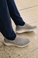 Brandneue Skechers Aircooled Memory Foam beige relaxed fit München - Sendling Vorschau