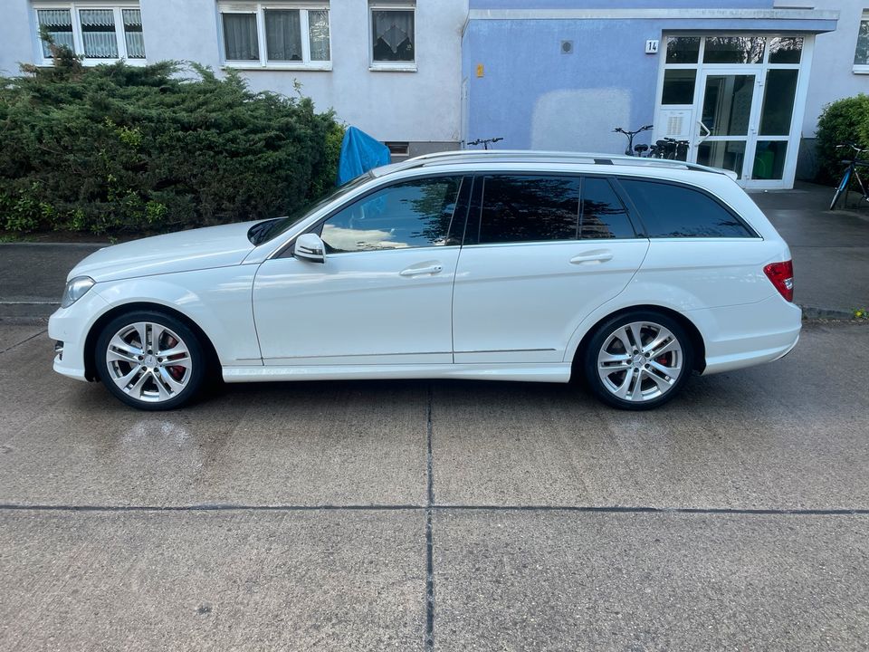 Mercedes Benz C Klasse 250 CDI AMG Paket Plus in Berlin