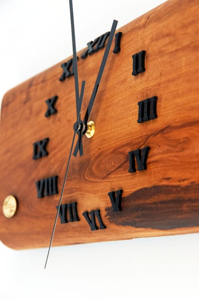 Wanduhr Uhr Holzdekoration Design in Kirchlengern