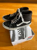 Vans Schuhe Skate high Sneaker Gr 42 München - Berg-am-Laim Vorschau