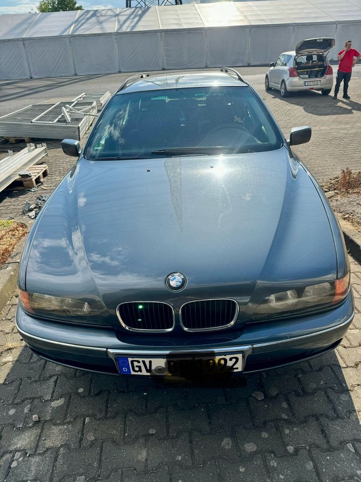 BMW 520i super Zustand in Grevenbroich