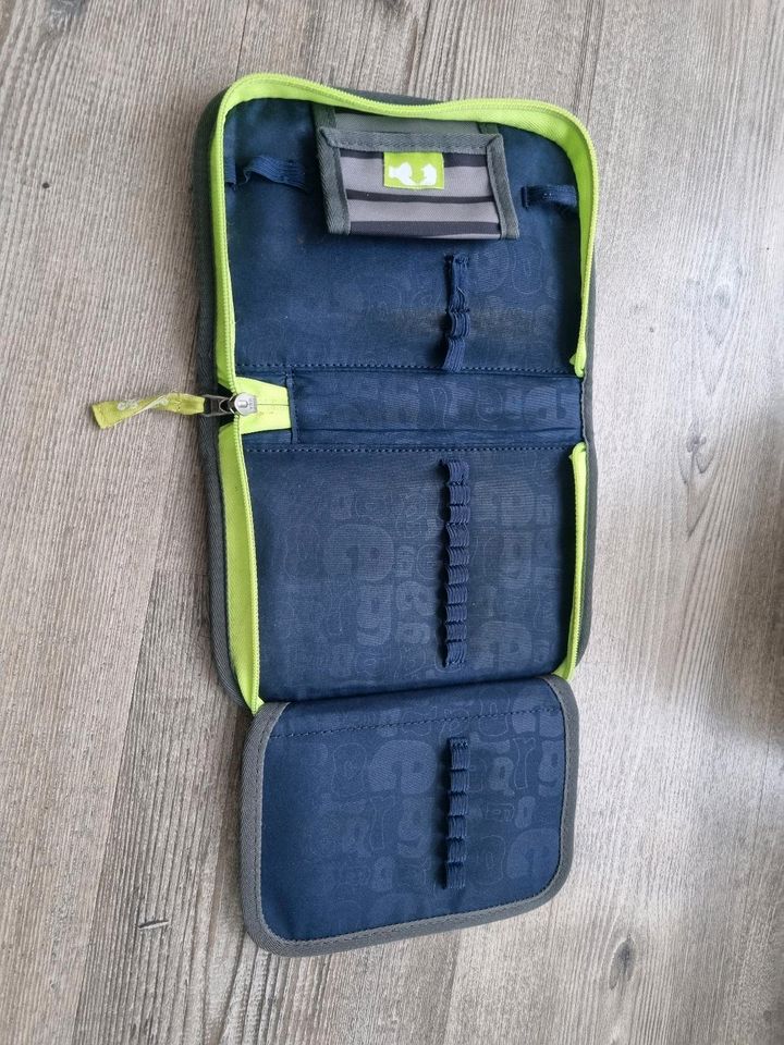 Ergobag Schulranzen +Sporttasche + Faulenzer + Federtasche in Thale