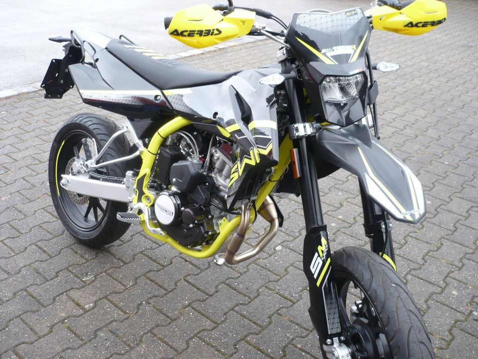 SWM SM 125 R ABS no Beta Fantic in Friedberg