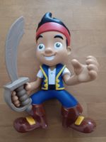 sprechende Captain Jake Sammelfigur  23 cm groß mit Säbel Bochum - Bochum-Süd Vorschau