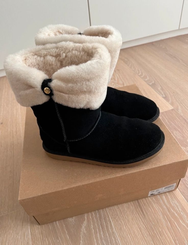 Wie neu - UGG snowboots 37 schwarz in Mülheim (Ruhr)