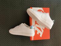 *Neue* Elegante Nike Court Leder Größe 38 Sportschuhe Frankfurt am Main - Innenstadt Vorschau
