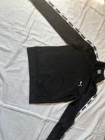 Puma  jacke Sport Jacke wie neu gr.XS Niedersachsen - Delmenhorst Vorschau