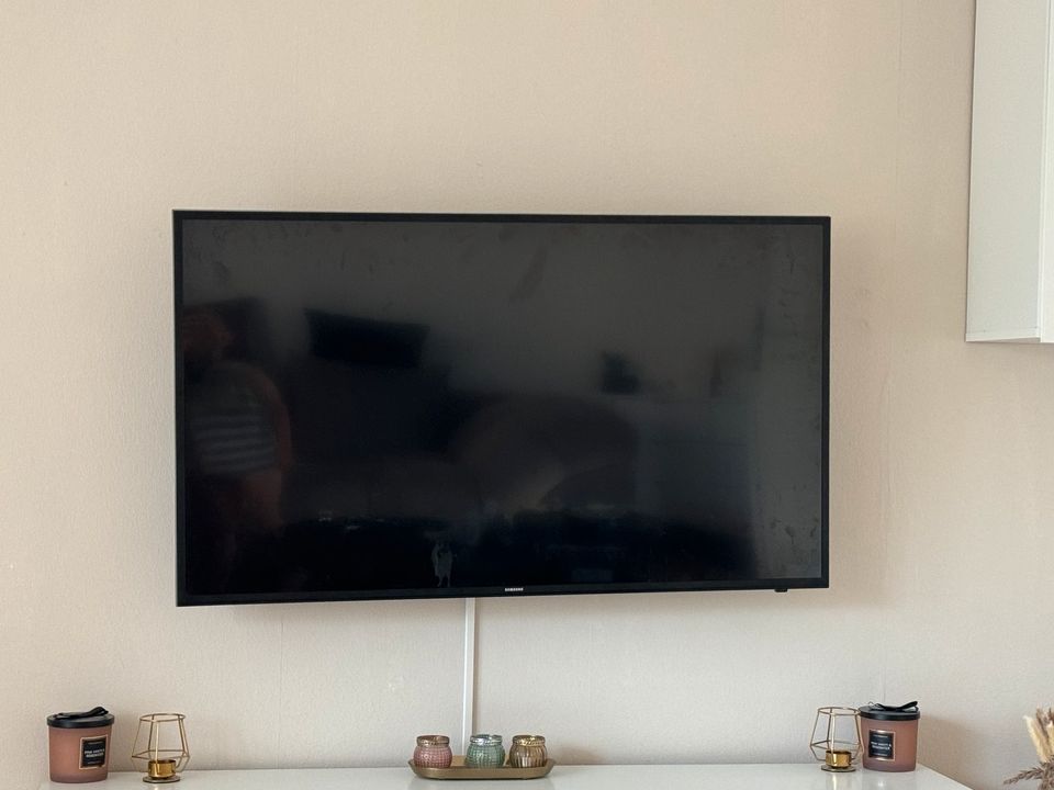 Samsung tv 55 Zoll defekter Bildschirm in Obertshausen