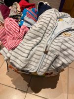 Kleidungspaket 74 Bodys Kleider Hosen pullis tshirts Baby Essen - Essen-Frintrop Vorschau