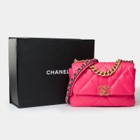 Chanel​ ​19​ ​shoulder​​ ​bag​ ​in​ ​Pink​ ​quilted​ ​leather München - Altstadt-Lehel Vorschau