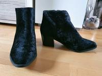 NEU Samt Stiefeletten mit Reißverschluss Gr. 38 Häfen - Bremerhaven Vorschau