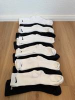 12 Paar Nike Cushion Crew Socken Tennissocken weiß schwarz L Niedersachsen - Hameln Vorschau