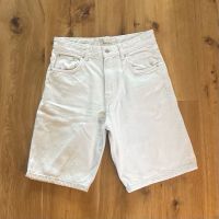 Jeans Shorts (Jorts) Pull and Bear (s) weiß Düsseldorf - Friedrichstadt Vorschau
