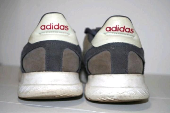 Schuhe von Adidas, Gr. 38 2/3, grau, Sneaker, Halbschuhe in Handewitt