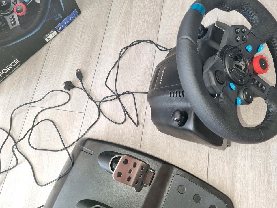 Logitech G29 Driving Force in Nittenau