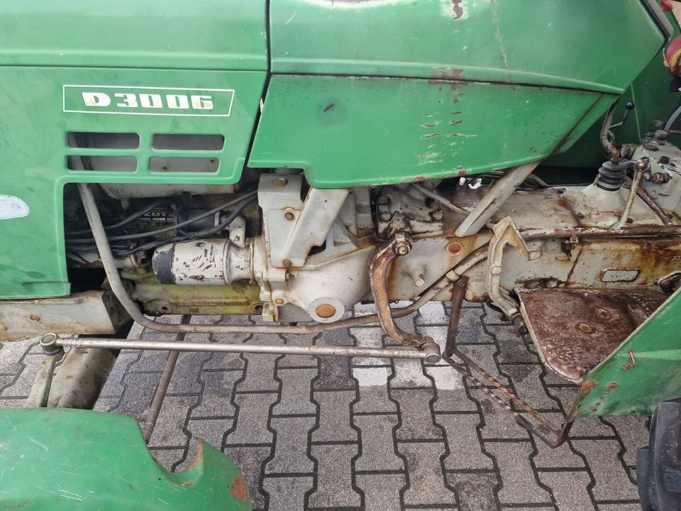 Deutz-Fahr 3006 Traktor/Schlepper 6.500Bstd.,Mähbalken,Reifen neu in Freiberg am Neckar