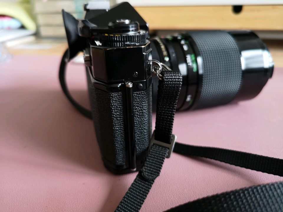 Canon EF Analoge Kamera mit Macro Objektiv. in Angelmodde