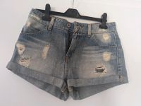 Guess Jeans Shorts  Größe 29 Hessen - Eschborn Vorschau