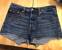 LEVIS kurze Hose Shorts / Größe 27 Baden-Württemberg - Kirchheim am Neckar Vorschau