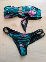 Tezenis Bikini schwarz Blumen Muster brazilian S bandeau Nordrhein-Westfalen - Detmold Vorschau