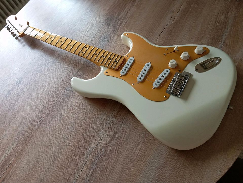 Fender Squier Classic Vibe Olympic White Stratocaster in Bühl