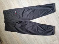 Erima Trainingshose Vintage Sporthose in schwarz Gr.L/7 Hessen - Gießen Vorschau