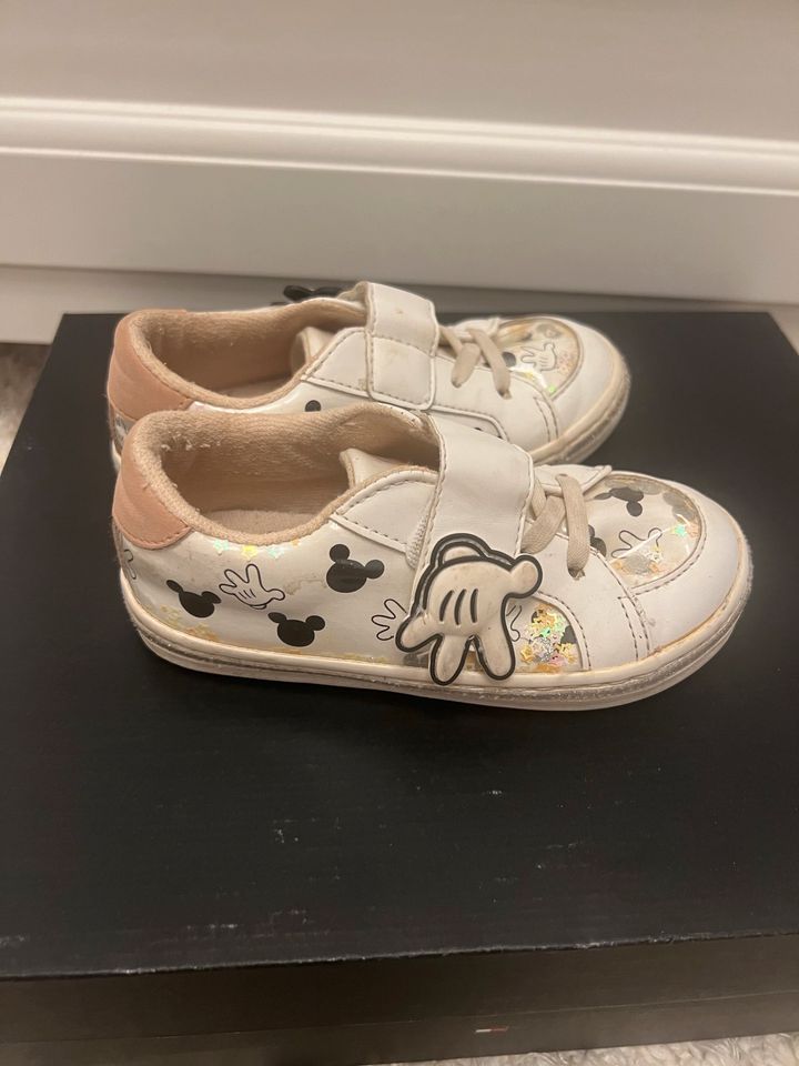 Zara Disney Schuhe Gr 25 in Frankfurt am Main