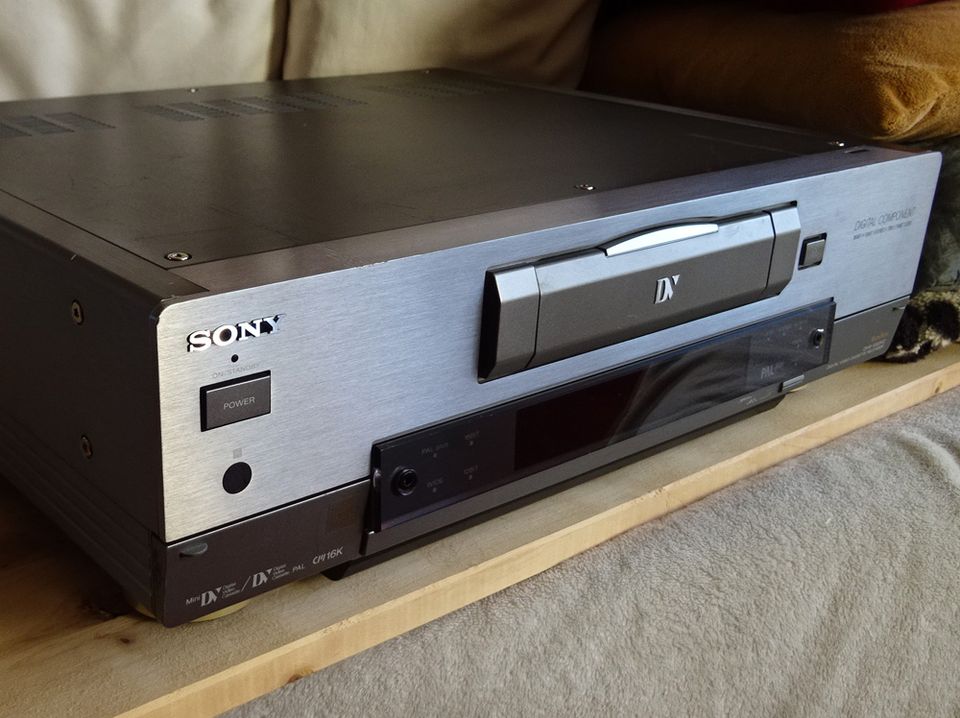 Sony DHR-1000 VC Teile DV Laufwerk PS-348P RP-193 CM-49 YC-144 in Dresden