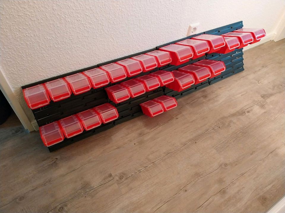 Werkzeug Boxenwand in Hamburg
