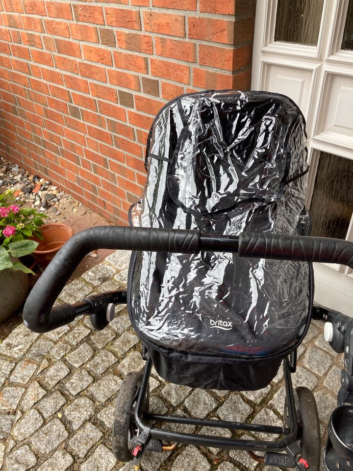 Britax Go Kinderwagen + Zubehör in Norderstedt