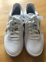 Puma Cali Sneaker Gr. 42 neu und ungetragen Kiel - Pries-Friedrichsort Vorschau