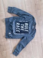 Pullover Junge 122 128 grau schwarz C&A Nordrhein-Westfalen - Bestwig Vorschau