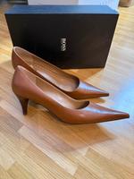Hugo Boss Schuhe Gr 40 Gr 40.5 Pumps Damen braun cognac Neu Bayern - Augsburg Vorschau