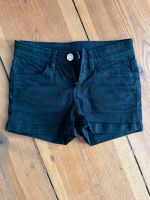 Jeans Short Shorts H&M C&A Gr.128/134 Berlin - Steglitz Vorschau