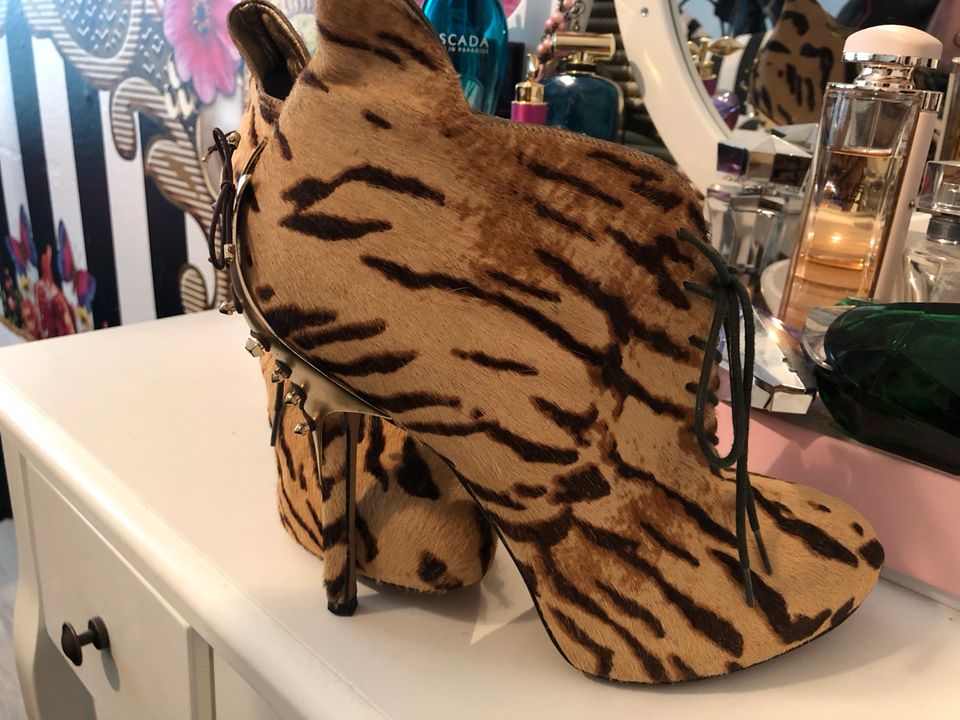 SAM EDELMAN Luxus Boots Stiefeletten Kalbsleder Pony Optik ❤️ in Berlin