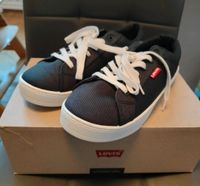 Turnschuhe 38 Levis Sneaker Sachsen - Königstein / Sächsische Schweiz Vorschau