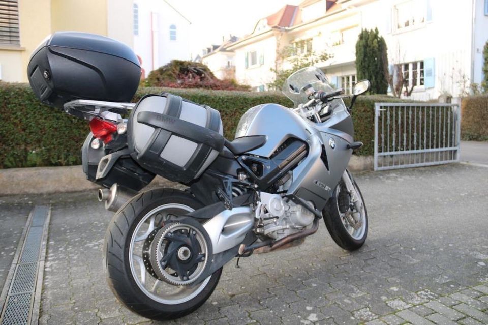 Top gepflegtes Motorrad BMW F800 ST zu verkaufen in Mainz