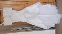 Brautkleid VINTAGE mit langer abnehmbarere Schleppe Brandenburg - Falkensee Vorschau